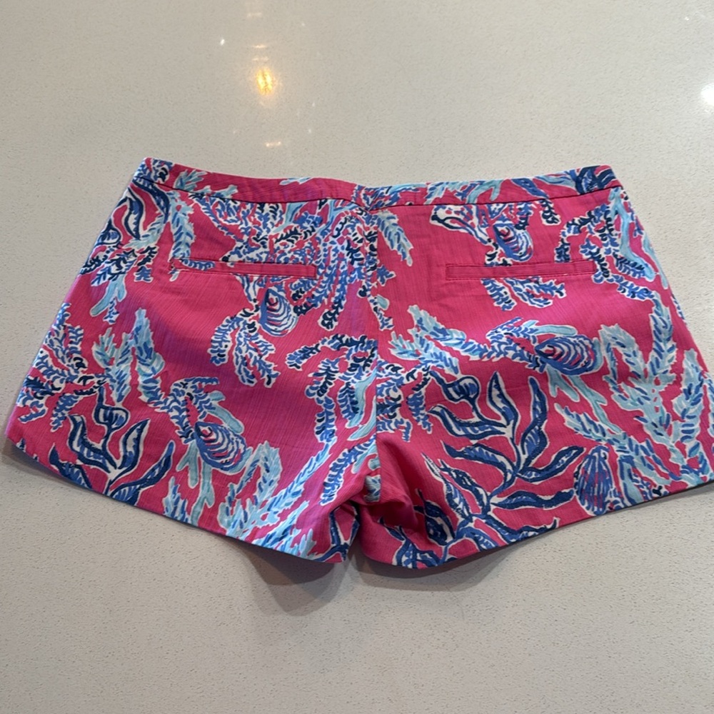 Lilly Pullitzer Cotton Pink and Blue Patterned Shorts Size 12 - Picture 2 of 5